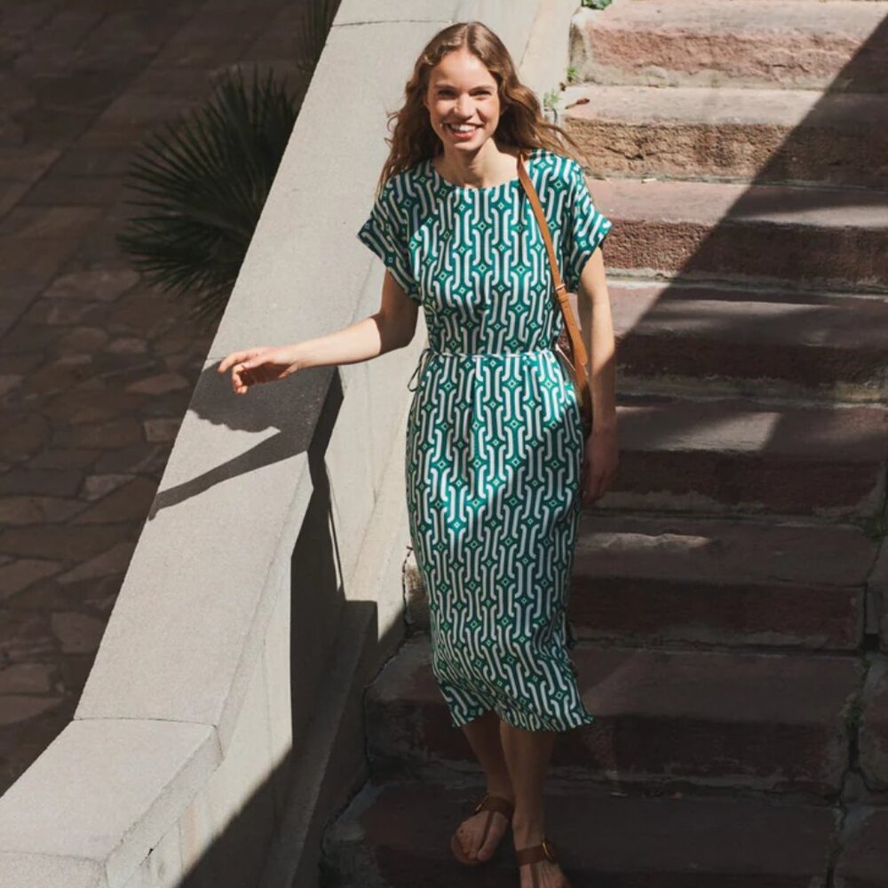 Boden Short Sleeve Column Midi Dress - Bright Emerald, Azure Geo Size US 4R